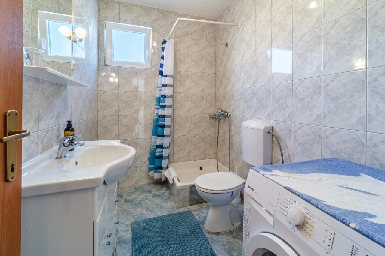 Villa Trebotić Milna  Esterno foto