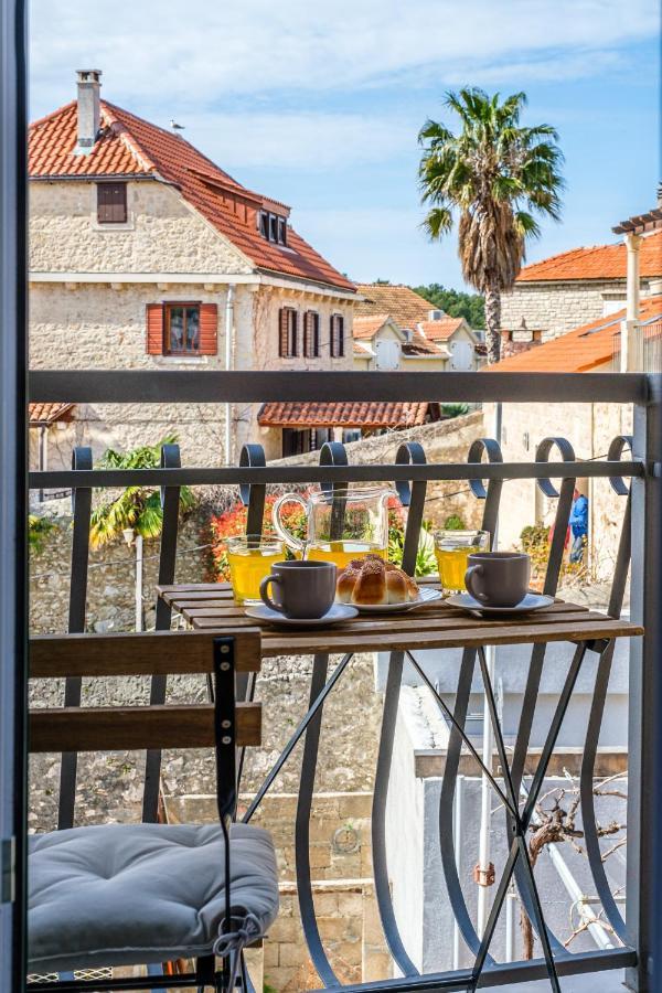 Villa Trebotić Milna  Esterno foto