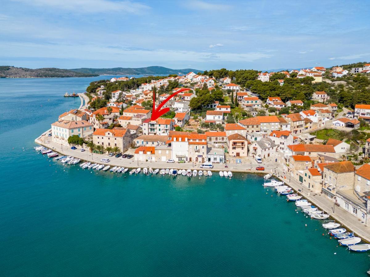 Villa Trebotić Milna  Esterno foto